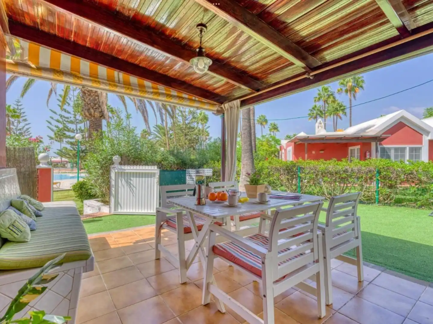 Jardí de Casa o xalet en venda en San Bartolomé de Tirajana amb Aire condicionat, Jardí privat i Terrassa