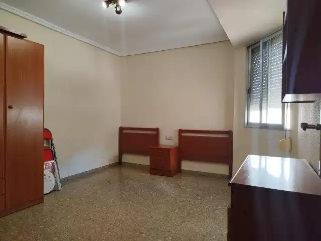 Dormitori de Pis en venda en Alaquàs amb Balcó