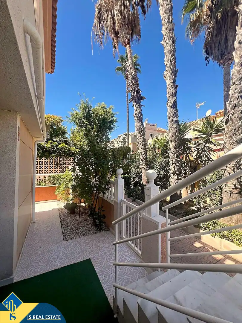 Bungalow con piscina en venta en Orihuela Costa, imagen 4