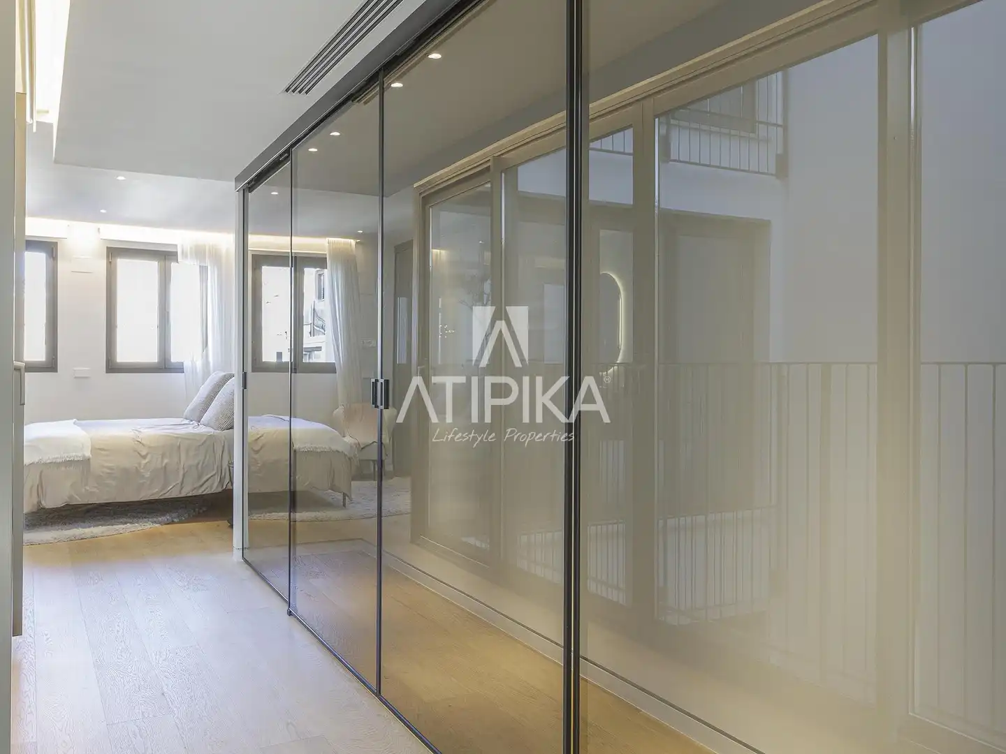 Schlafzimmer von Dachboden zum Verkauf in Barcelona mit Klimaanlage, Heizung und Terrasse