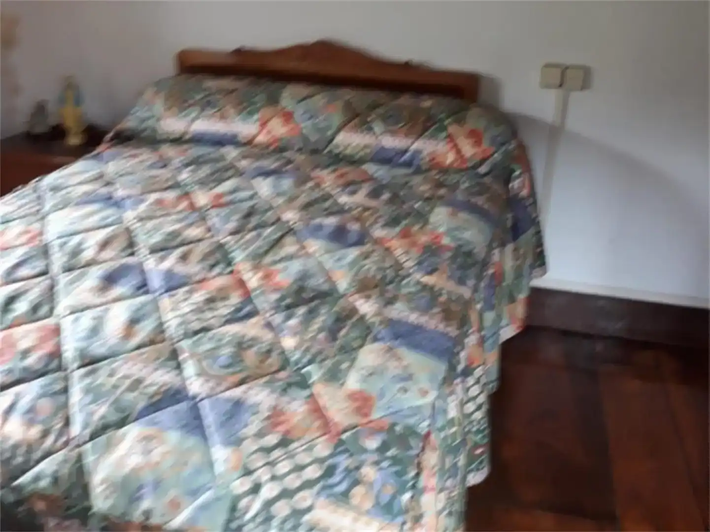 Dormitori de Casa adosada en venda en Ribeira de Piquín amb Jardí privat, Parquet i Moblat