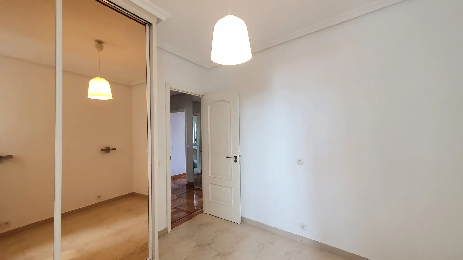 Flat for rent in Calle de San Bernardo, Universidad - Malasaña