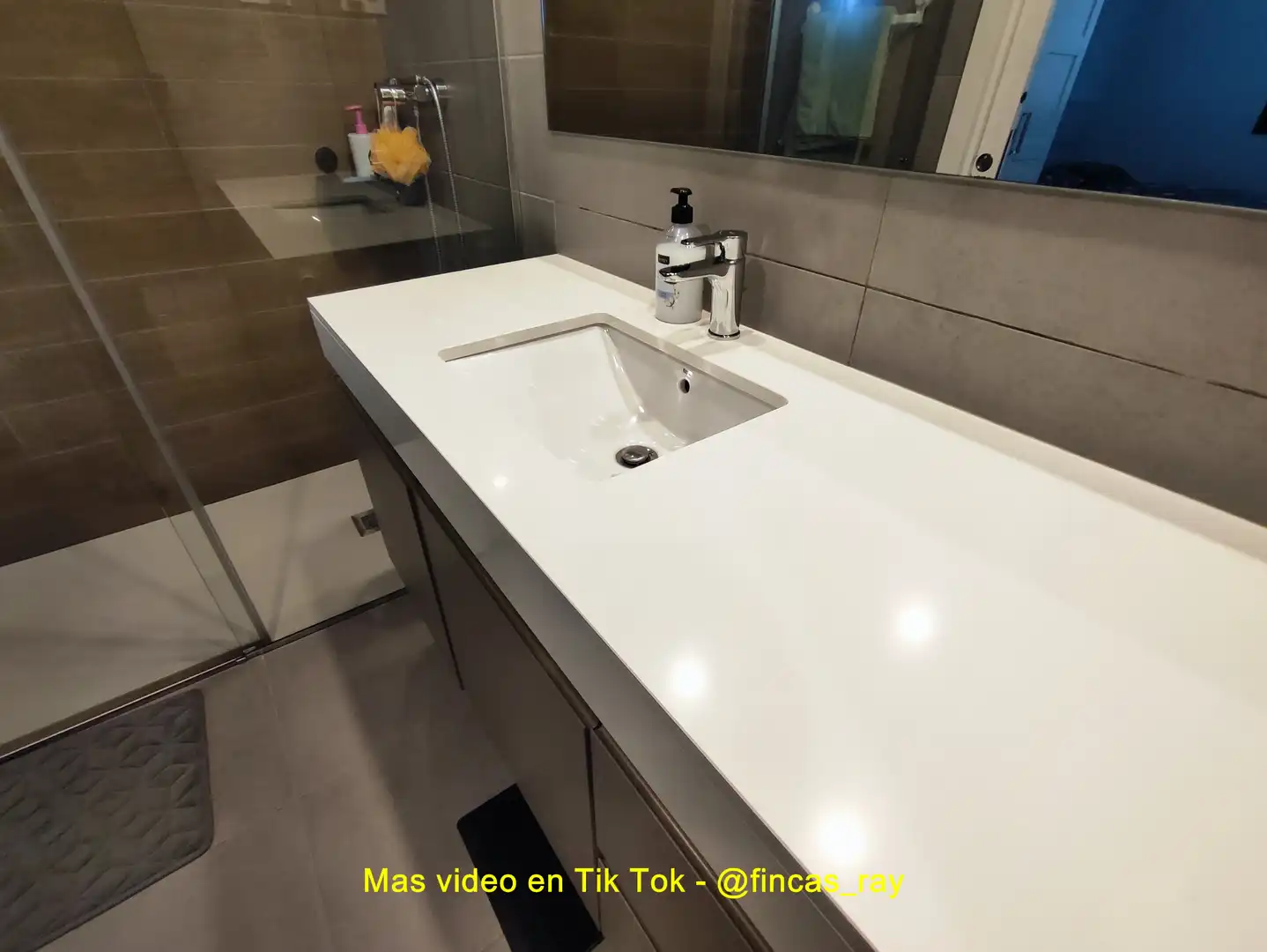 Baño de Piso en venta en Ripollet con Aire acondicionado, Calefacción y Parquet