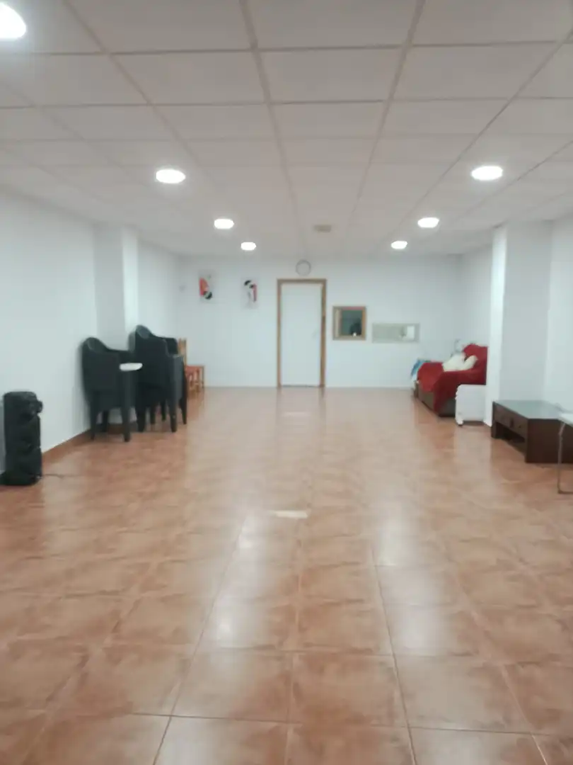 Local comercial en alquiler en Zona de la Vega, imagen 6