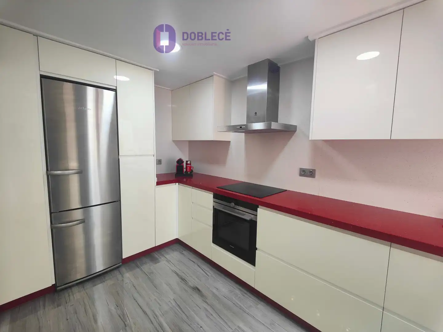 Cocina de Casa adosada en venta en Nigrán con Calefacción, Jardín privado y Parquet