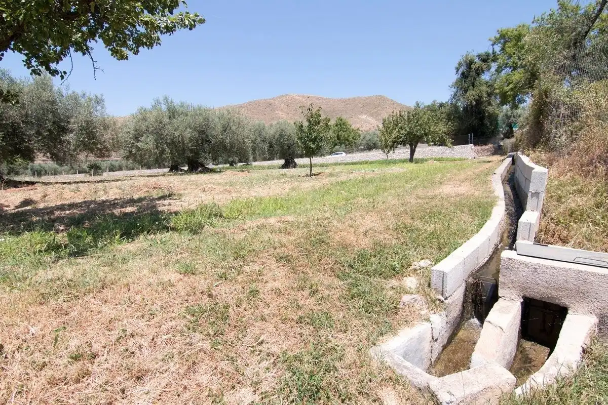 Finca rústica en venta en Güéjar Sierra con Jardín privado, Terraza y Piscina