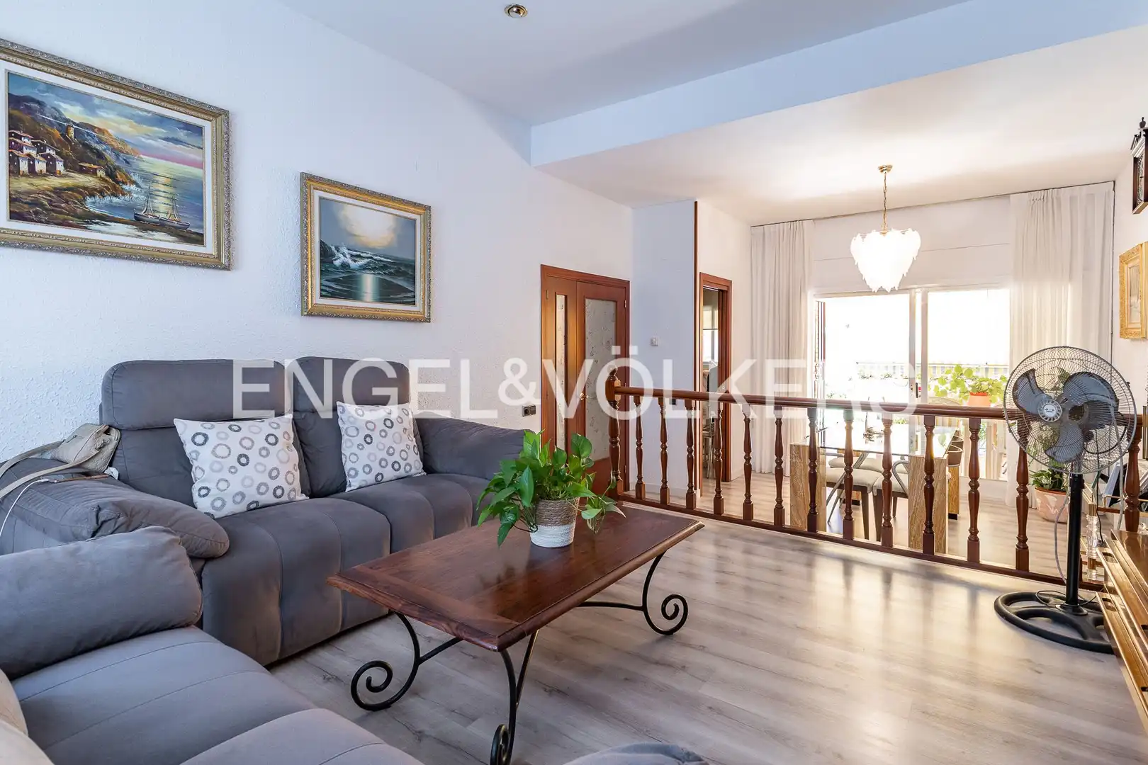 Sala d'estar de Casa adosada en venda en Arenys de Mar amb Calefacció, Jardí privat i Parquet