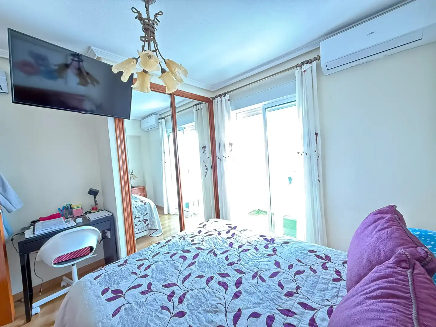 Dormitori de Casa o xalet en venda en Santa Pola amb Aire condicionat, Calefacció i Jardí privat