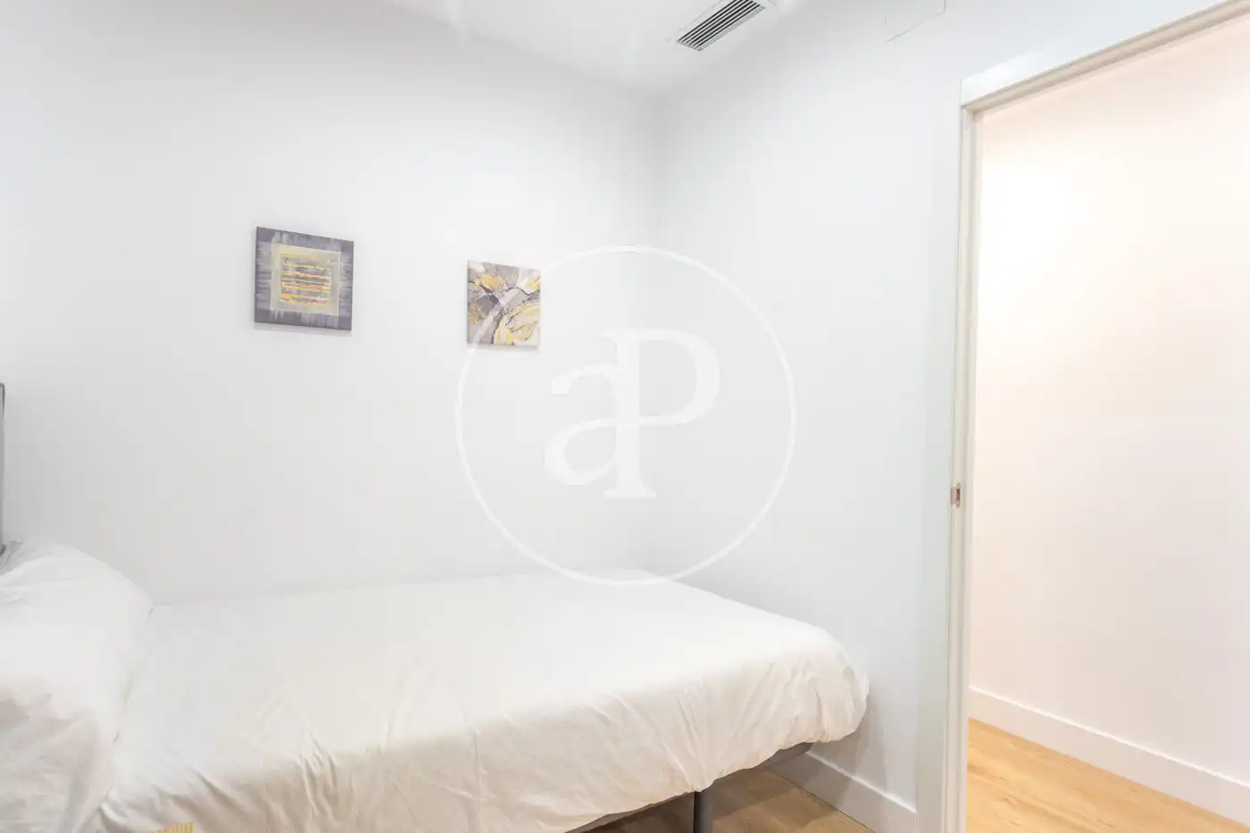 Flat for rent in Carrer de la Marina, Fort Pienc
