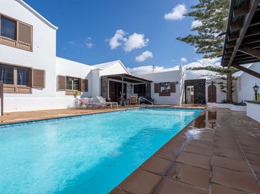 Maison avec piscine à vendre à El Cable