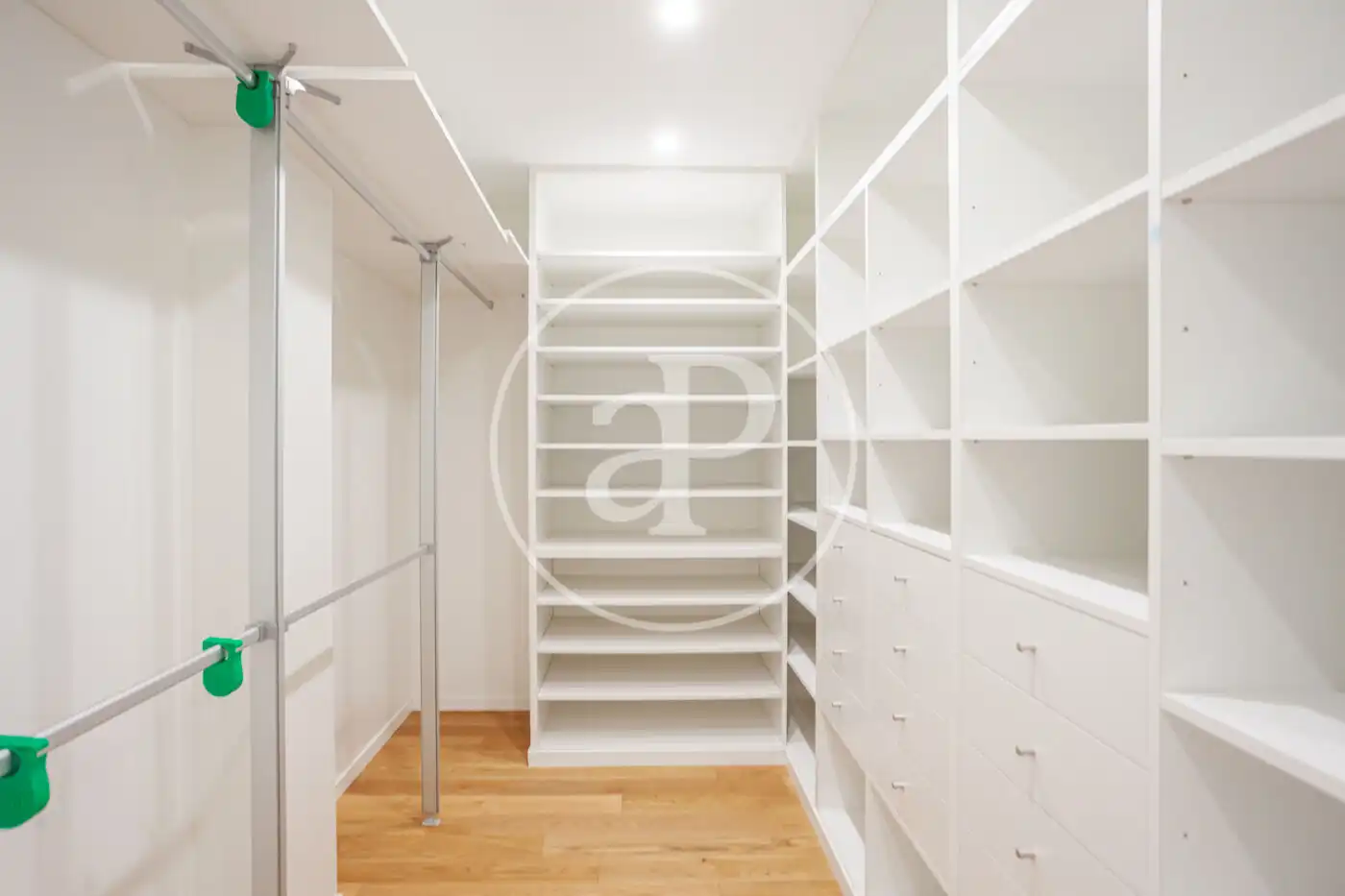Habitación de Casa o chalet de alquiler en Madrid con Aire acondicionado, Calefacción y Jardín privado