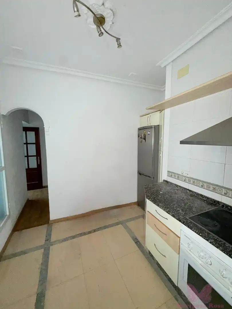 Cocina de Piso en venta en Cádiz con Aire acondicionado