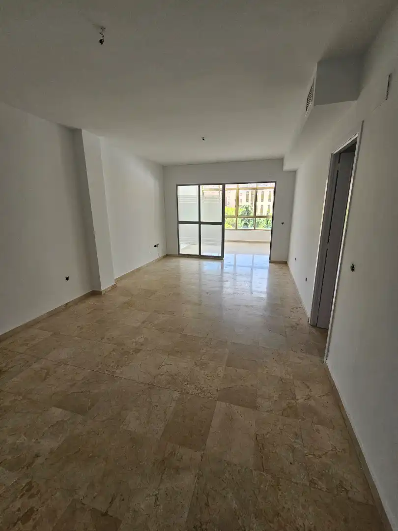 Sala de estar de Piso de alquiler en Cáceres con Aire acondicionado y Terraza