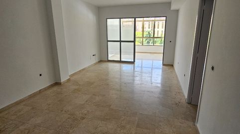 Foto 2 de Piso de alquiler en Avenida Virgen de la Montaña, Centro, Cáceres Capital