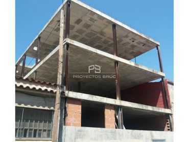 Misto residenziale in vendita a Calle Ignasi Iglesias