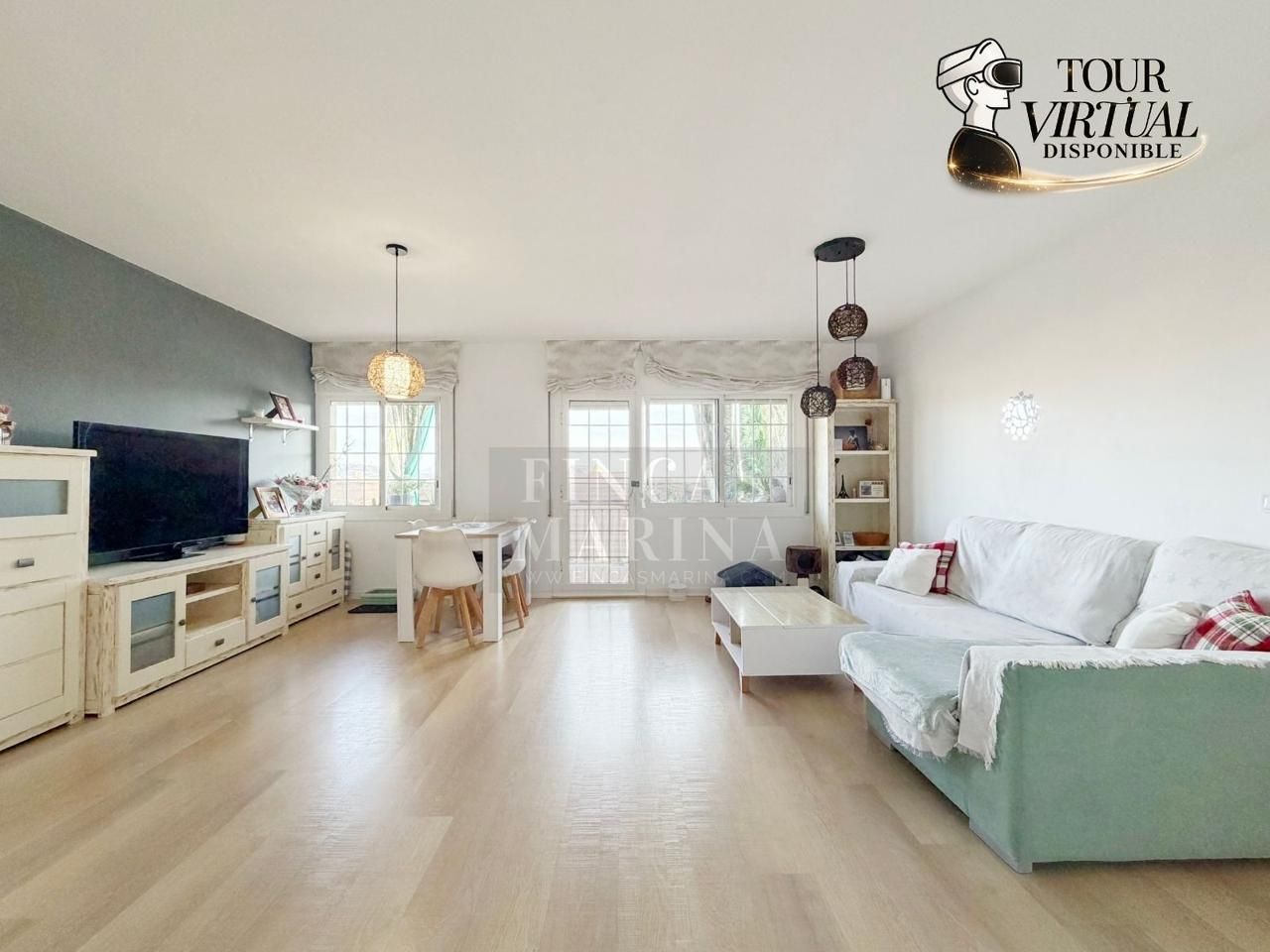 Sala d'estar de Pis en venda en Gavà amb Parquet i Terrassa