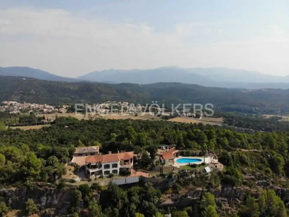 Finca rústica en venta en Darnius con Aire acondicionado, Calefacción y Jardín privado