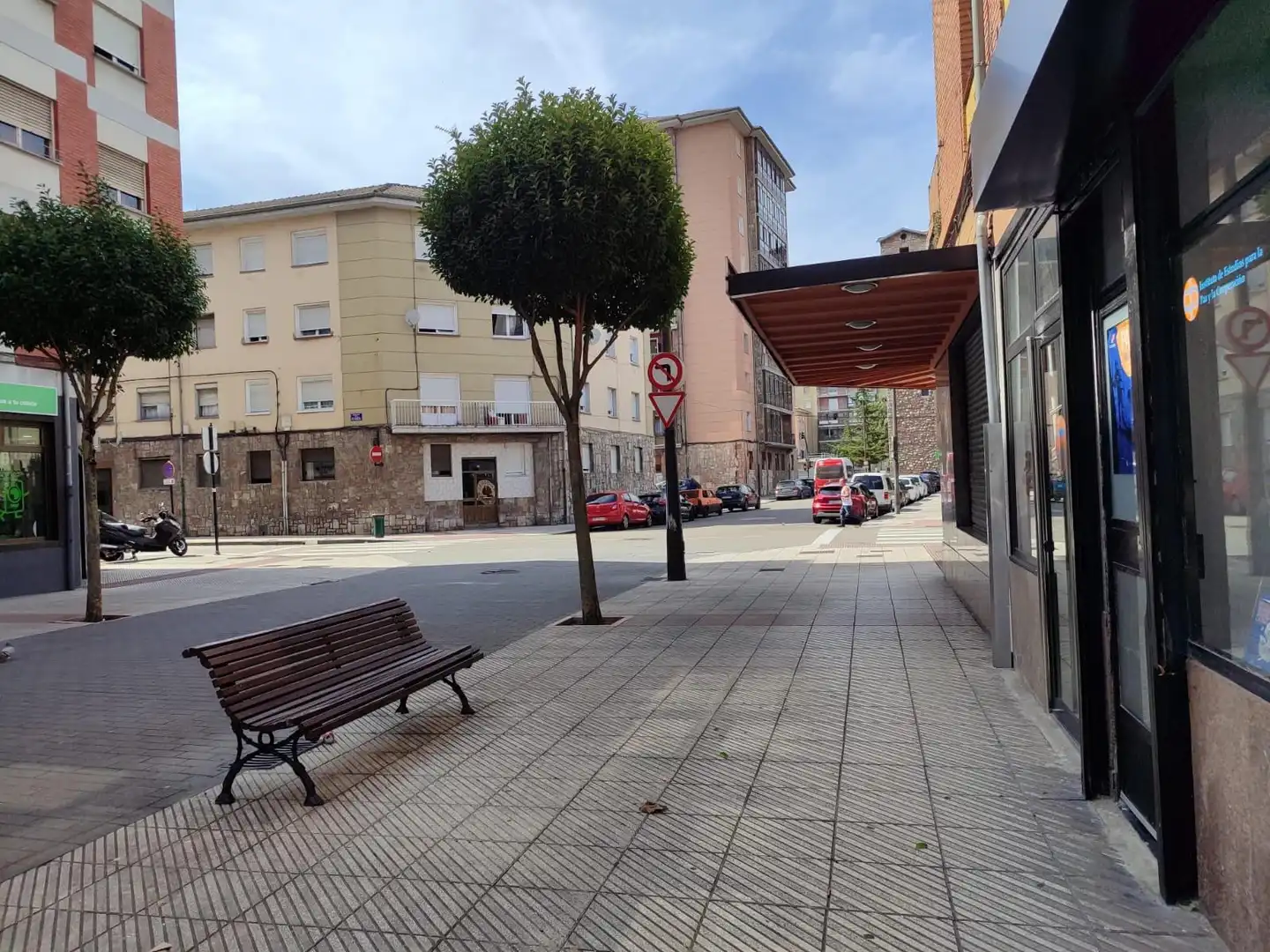 Vista exterior de Pis en venda en Oviedo  amb Calefacció