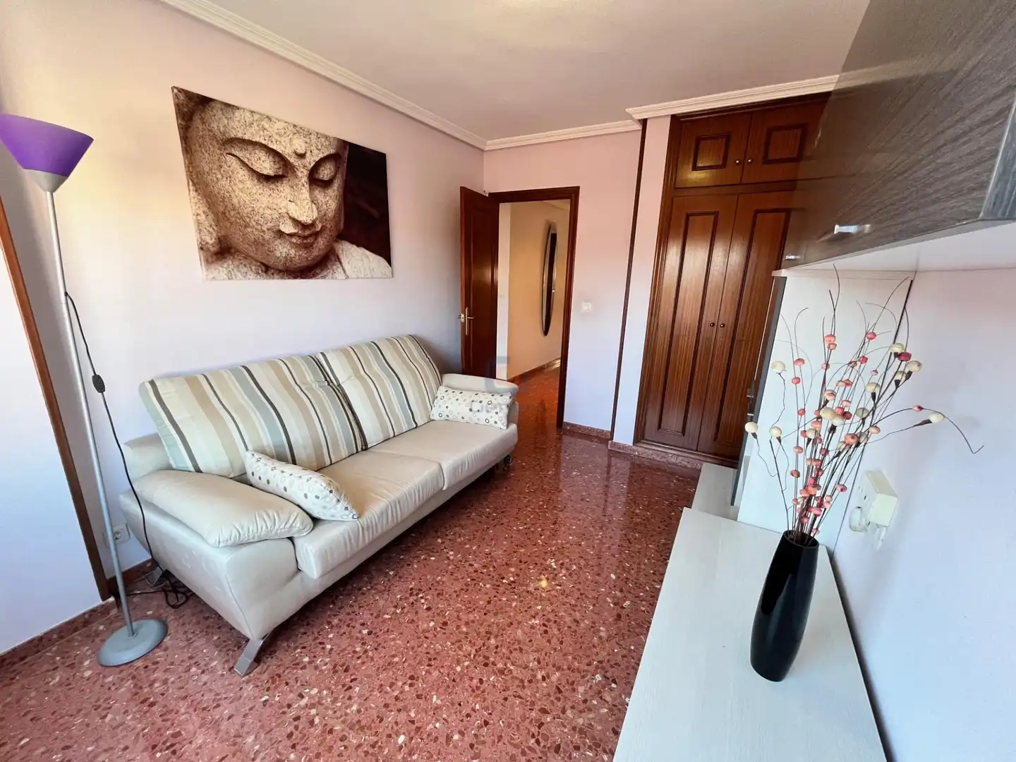 Sala de estar de Piso en venta en Alicante / Alacant con Jardín privado, Terraza y Piscina comunitaria