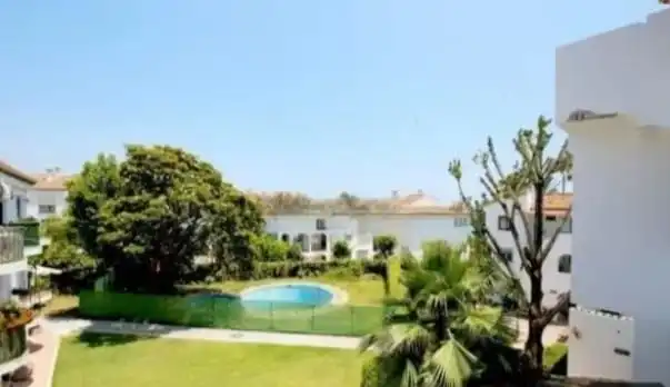 Jardín de Apartamento en venta en Estepona con Amueblado