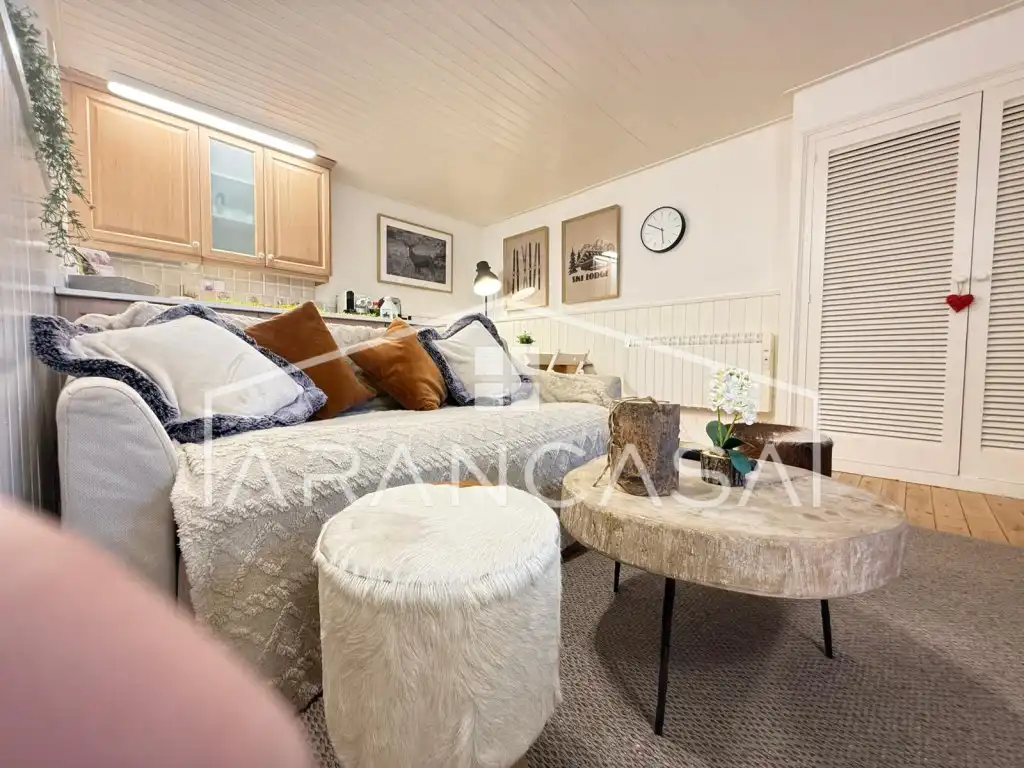 Bedroom of Apartments for sale in Naut Aran