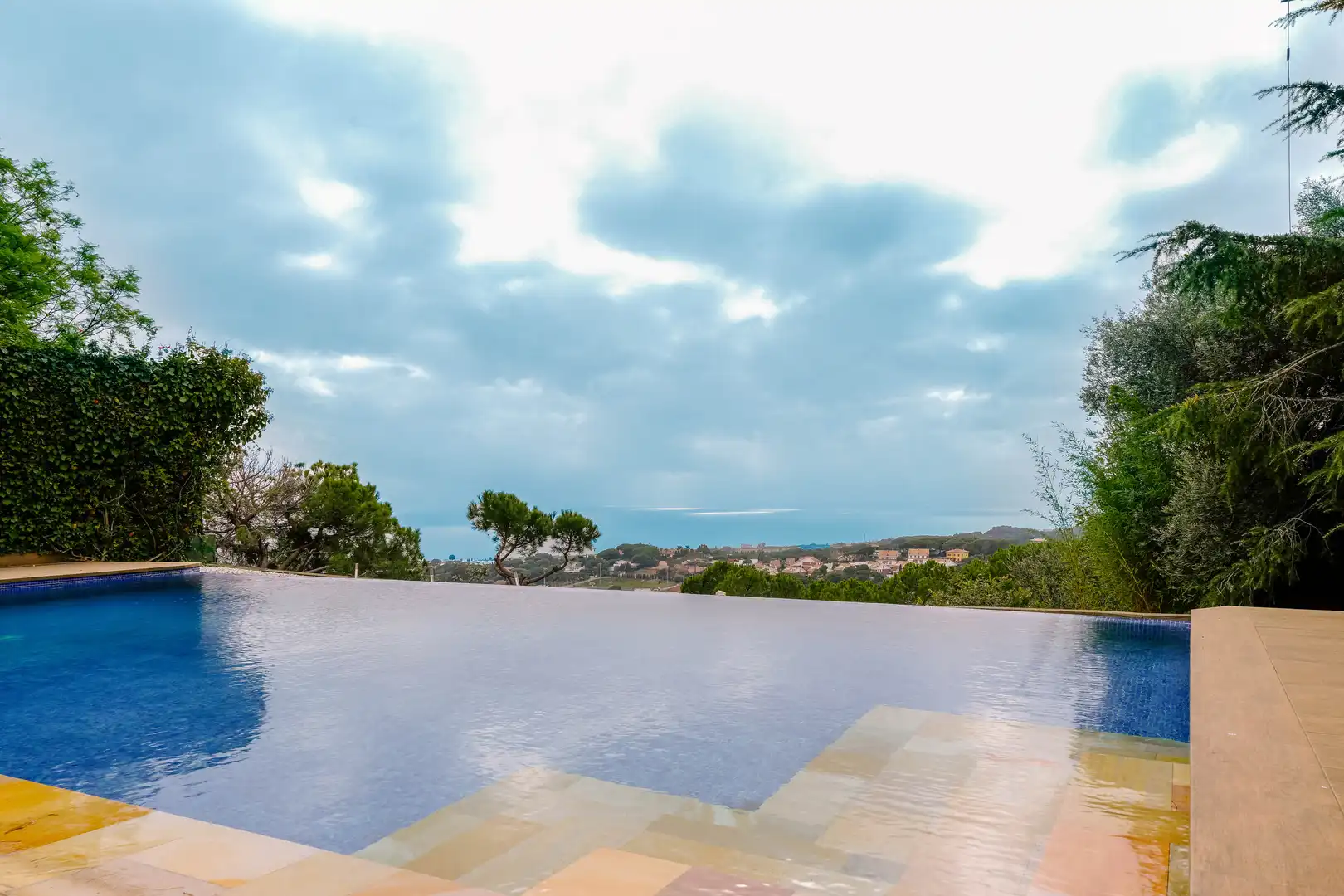 Casa con piscina in vendita a Rocaferrera, imagen 2