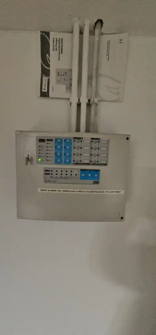 Dormitori de Nau industrial de lloguer en Granollers