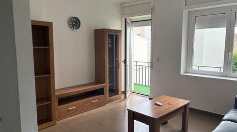 Foto 2 de Piso de alquiler en De Peralada, Centre, Figueres