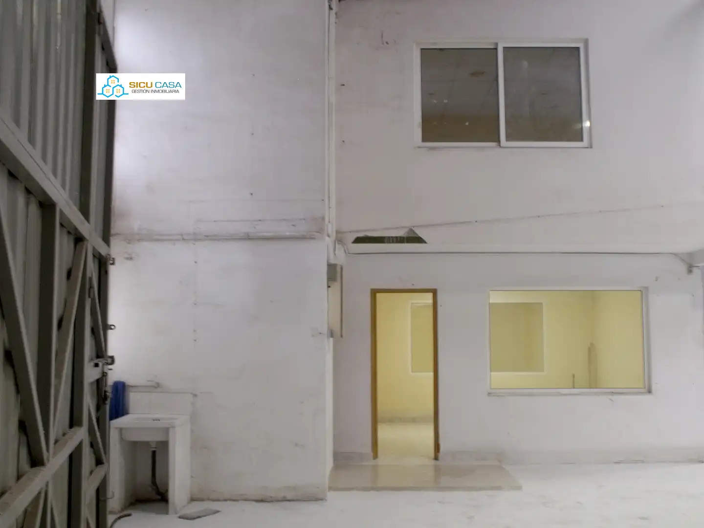 Industrial building for sale in Avenida Zodiaco, imagen 21