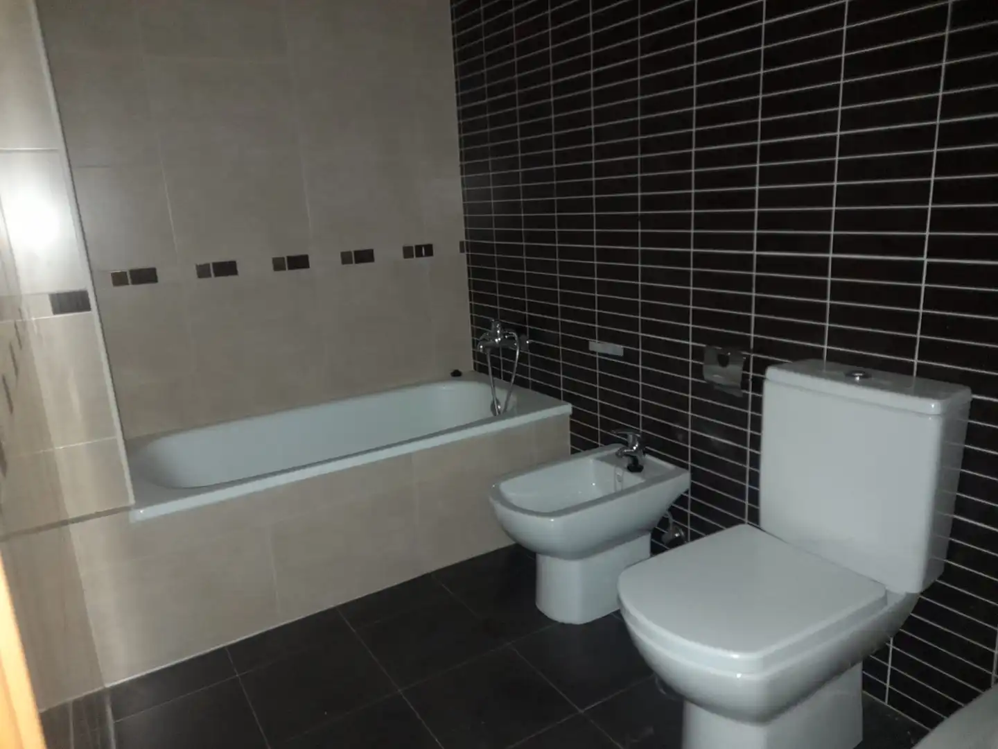 Baño de Planta baja en venta en Puertollano con Calefacción, Trastero y Piscina comunitaria
