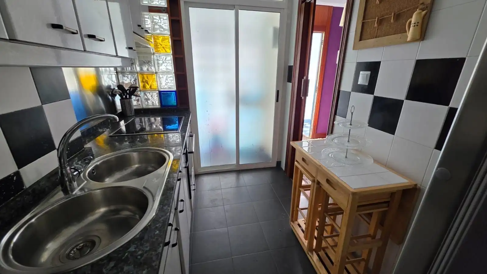 Cocina de Dúplex en venta en Castro-Urdiales con Calefacción, Trastero y Piscina comunitaria