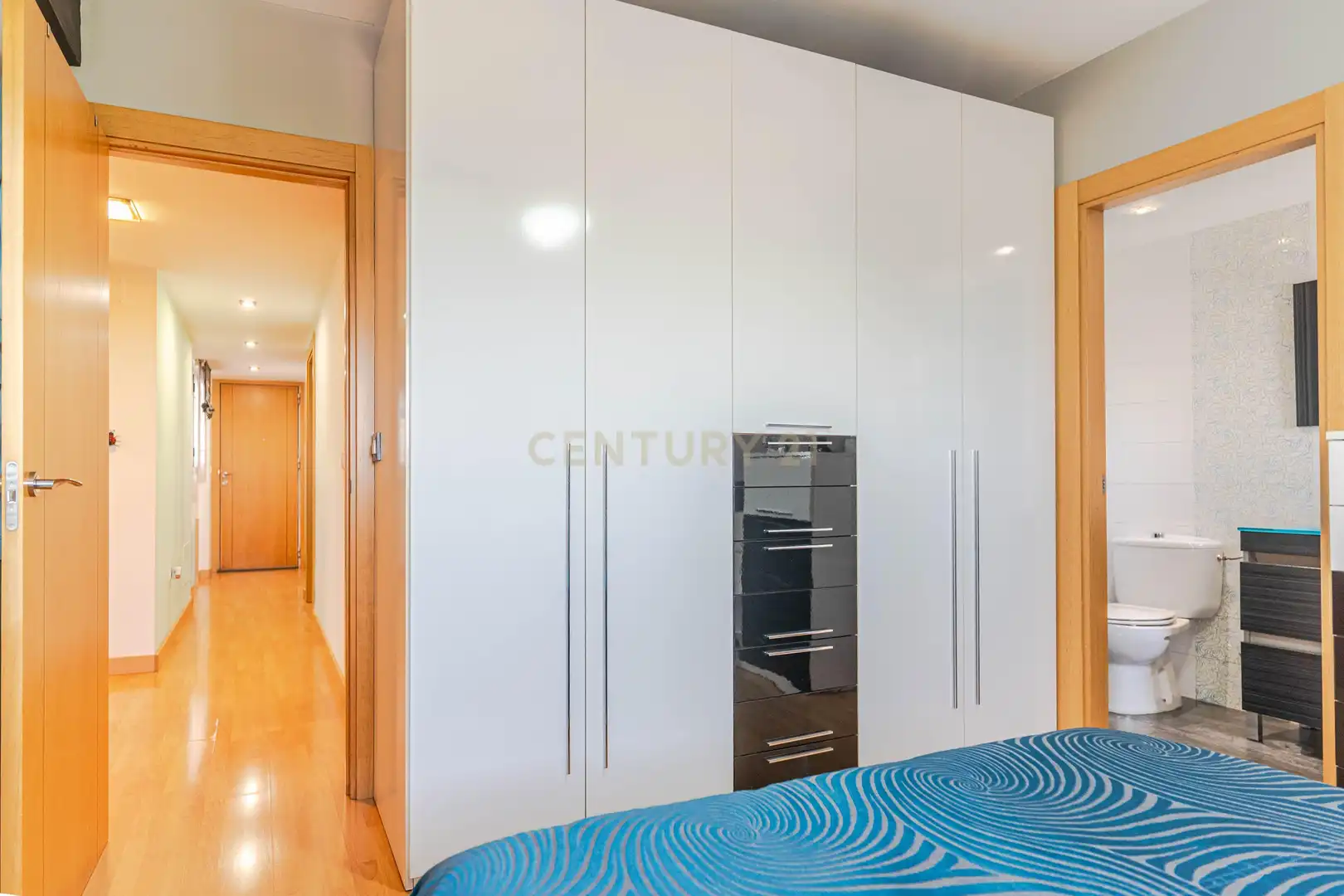 Bedroom of Flat for sale in Granada  with Air Conditioner