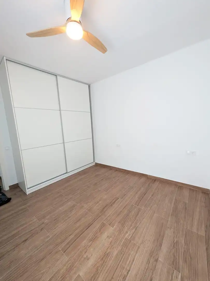 Habitación de Piso en venta en Las Palmas de Gran Canaria con Balcón