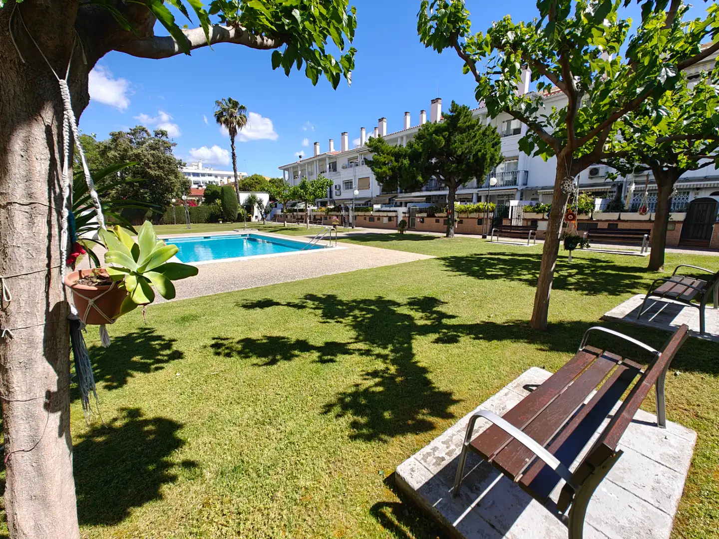 Garten von Einfamilien-Reihenhaus zum Verkauf in Premià de Mar mit Klimaanlage, Heizung und Gemeinschaftspool