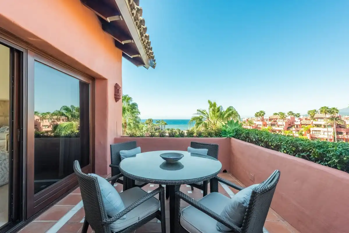 Penthouse with pool for sale in Selwo, imagen 10