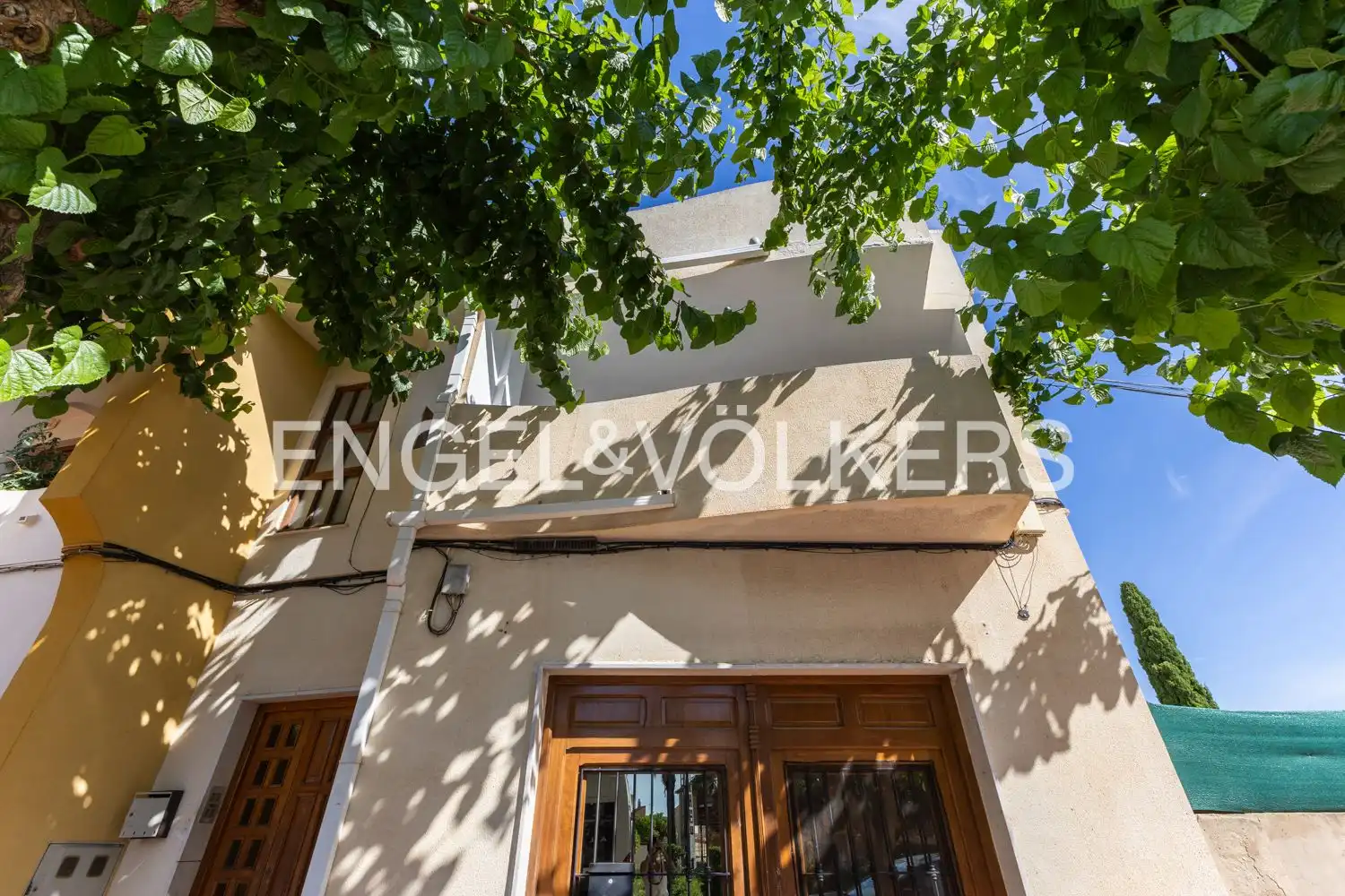 Vista exterior de Casa o chalet en venta en Chiva con Aire acondicionado, Calefacción y Jardín privado