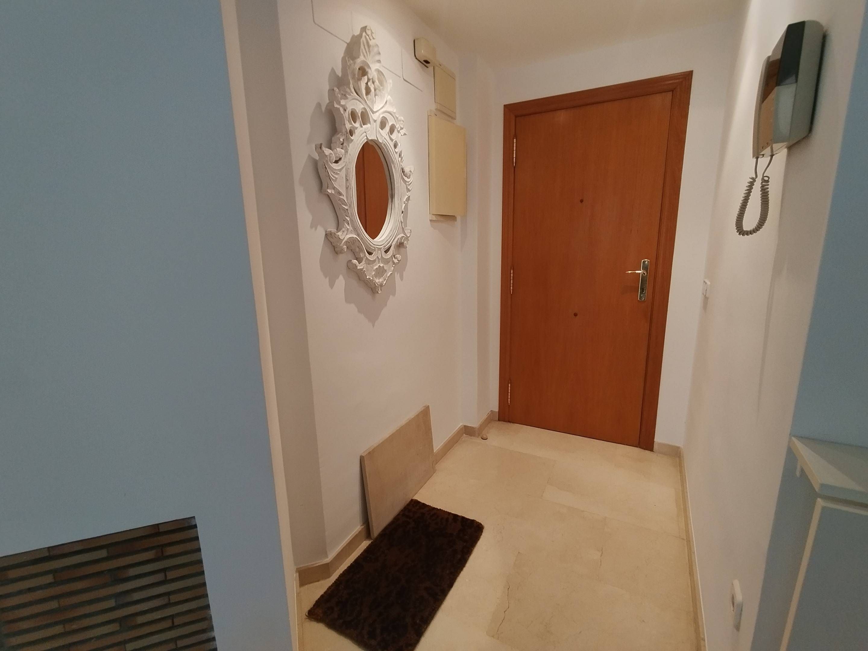 Flat for sale in  Valencia Capital  with Air Conditioner