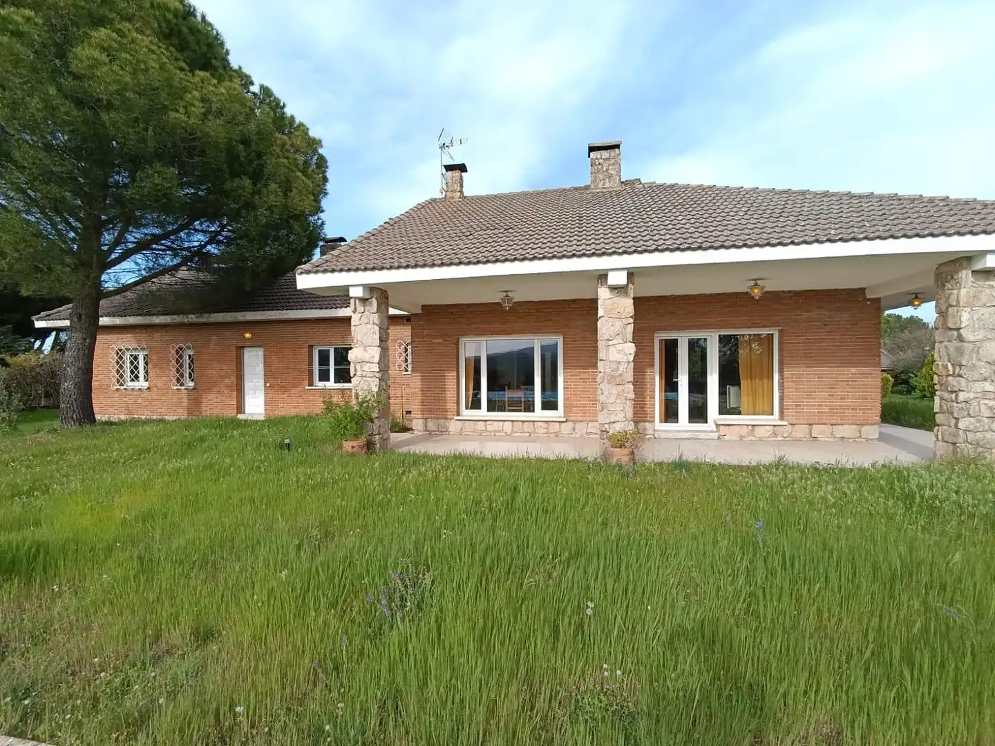 Vista exterior de Casa o chalet en venta en Pedrezuela con Calefacción, Jardín privado y Terraza
