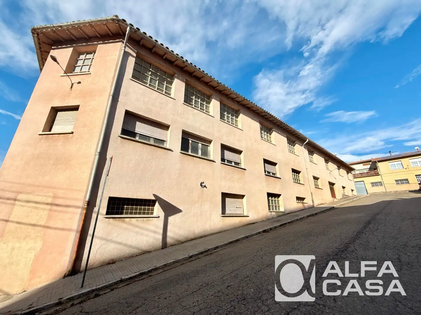 Industrial building for sale in JOAN SERRAS, imagen 4