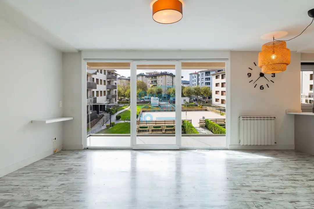 Sala de estar de Piso en venta en Zarautz, Gipuzkoa