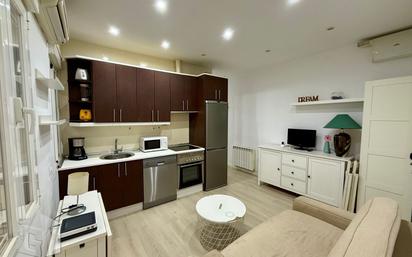 Kitchen of Flat for sale in  Madrid Capital  with Air Conditioner, Heating and Furnished