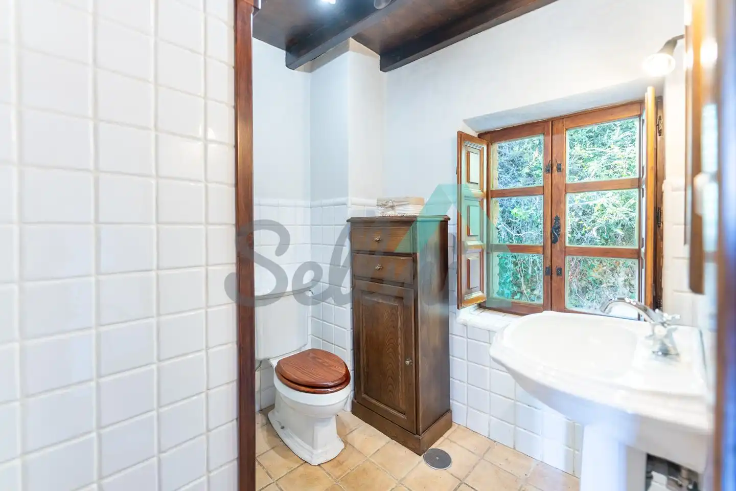 Baño de Casa o chalet en venta en Morcín con Jardín privado, Terraza y Balcón