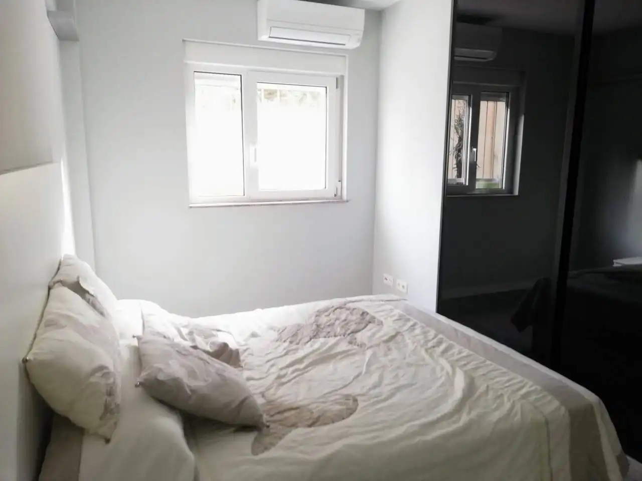 Habitación de Apartamento de alquiler en Burgos con Calefacción, Terraza y Amueblado