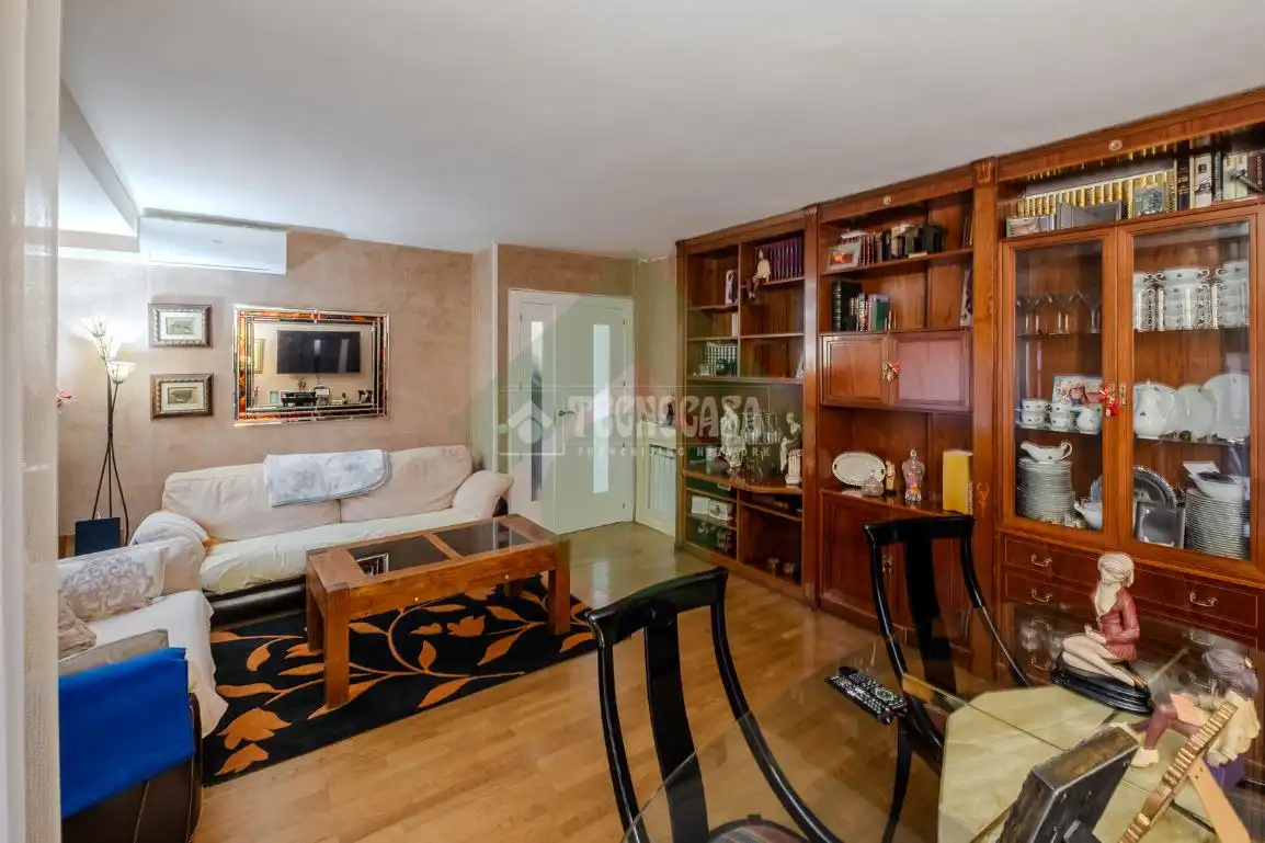Living room of Detached homes for sale in Griñón  with Air Conditioner, Heating and Parquet flooring