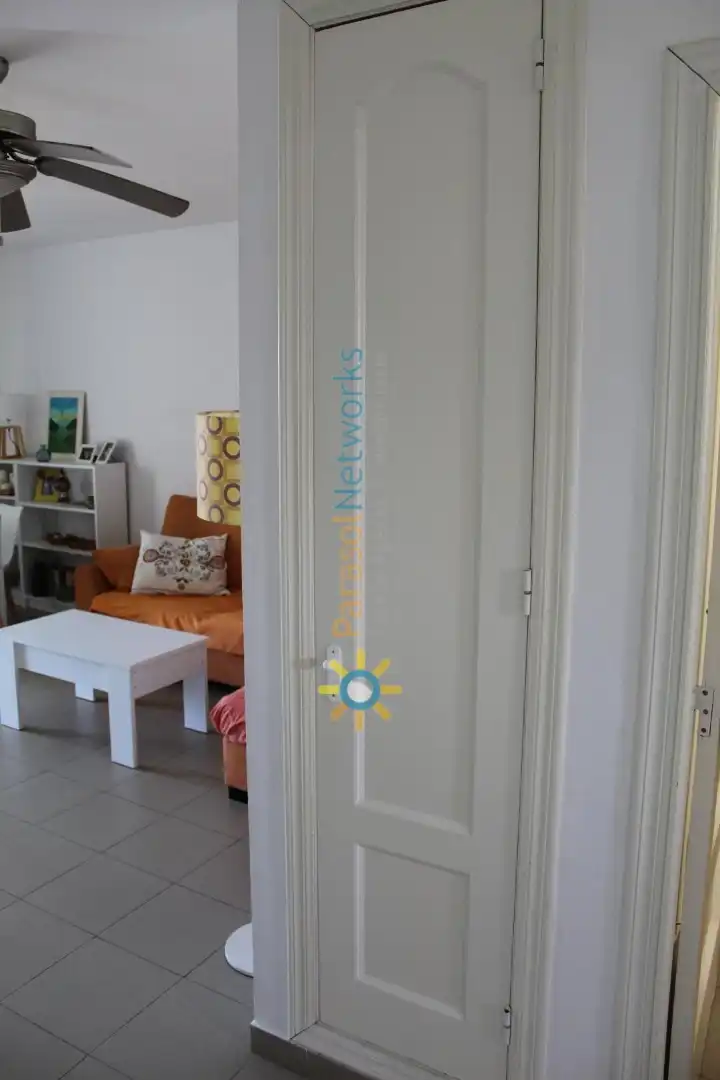 Flat for rent in Oliva  with Air Conditioner, Storage room and Furnished