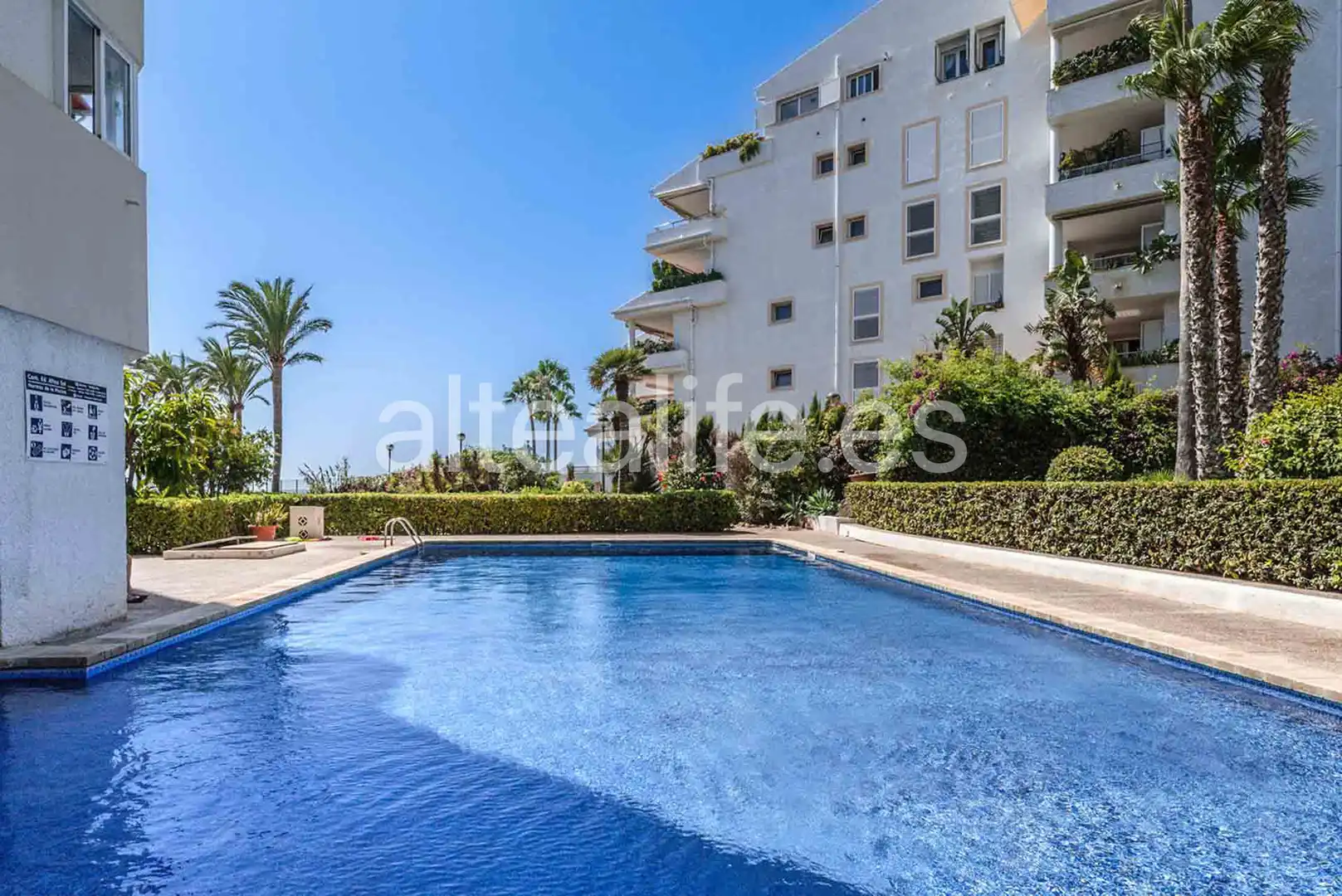 Vista exterior de Apartament de lloguer en Altea amb Calefacció, Terrassa i Moblat