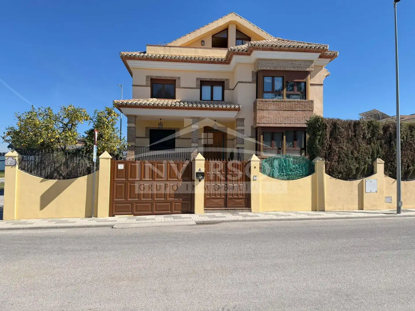 Vista exterior de Casa o chalet en venta en Maracena con Aire acondicionado, Calefacción y Jardín privado