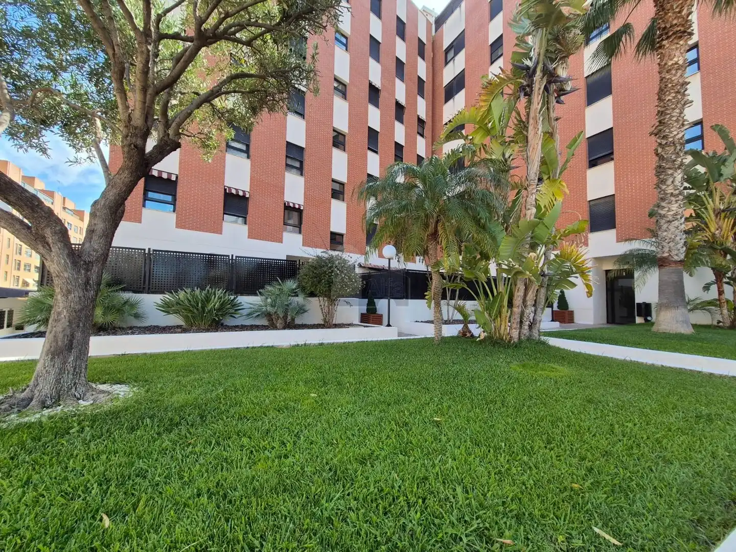Vista exterior de Pis de lloguer en Valencia amb Aire condicionat, Terrassa i Traster