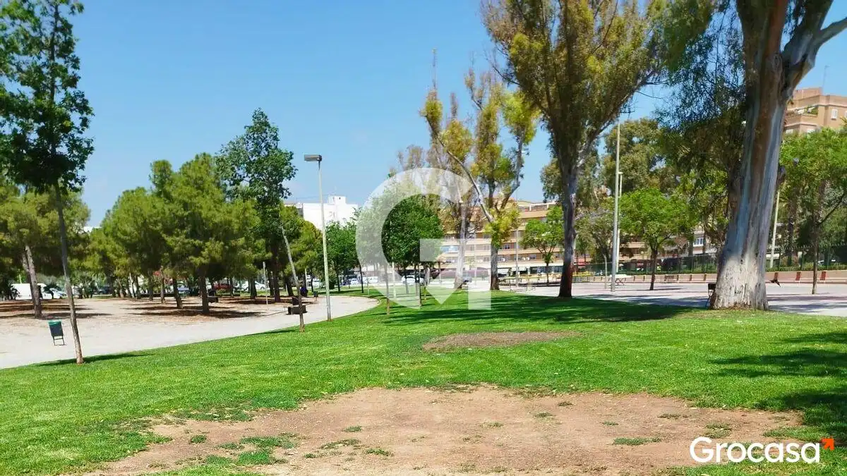 Piso en venta en CL MERLA, Corinto - Almarda