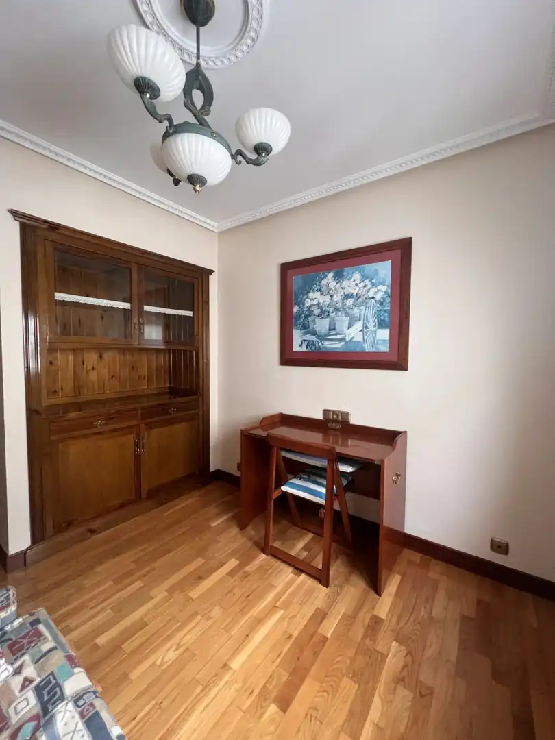 Dining room of Flat for rent in Gijón   with Heating, Parquet flooring and Furnished